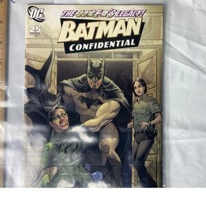 DC Comics Batman Confidential 25 The Jokers Legacy Comic Book‎